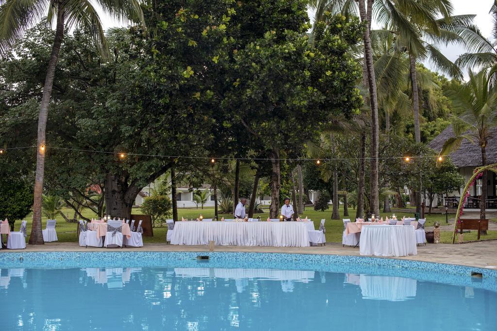 Resort Sandies Tropical Village 4*